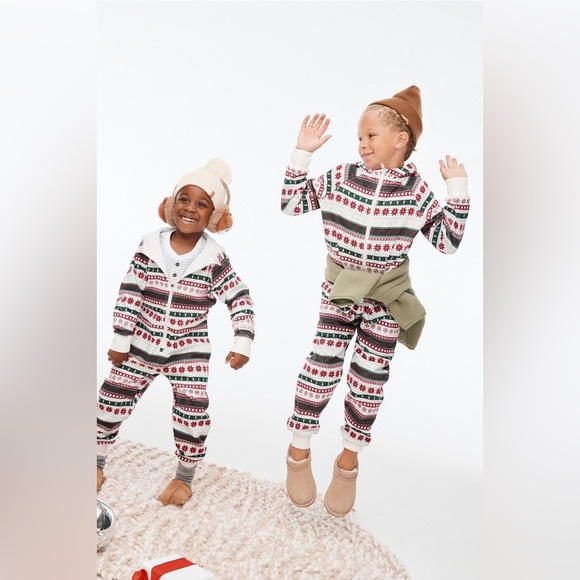 Fabletics Christmas The Kids Go-To Onesie Sz 2T - Picture 3 of 9